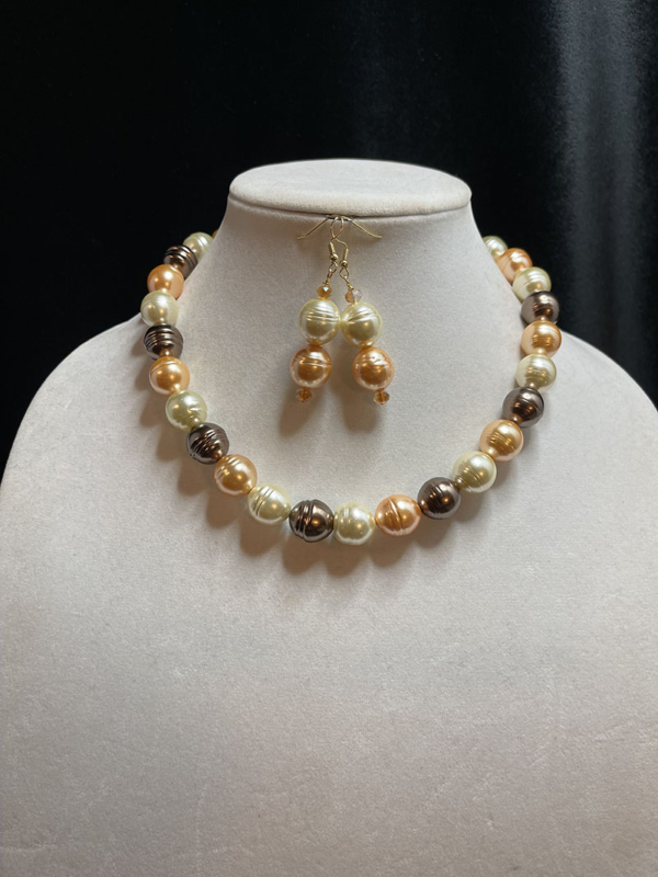 Glass Pearl Mix Necklace