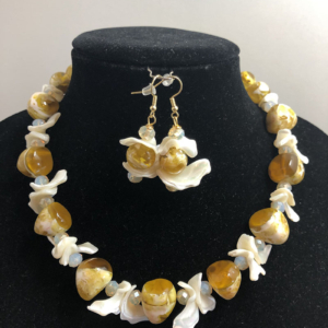 Amber & Shell Bold Statement